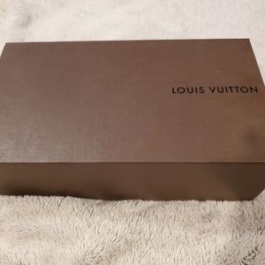 Louis vuitton shoe box